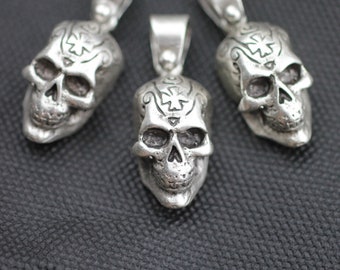 Silver Skull Pendant, Silver Skull Charms, Gothic skull pendant, Jewelry Making, P111