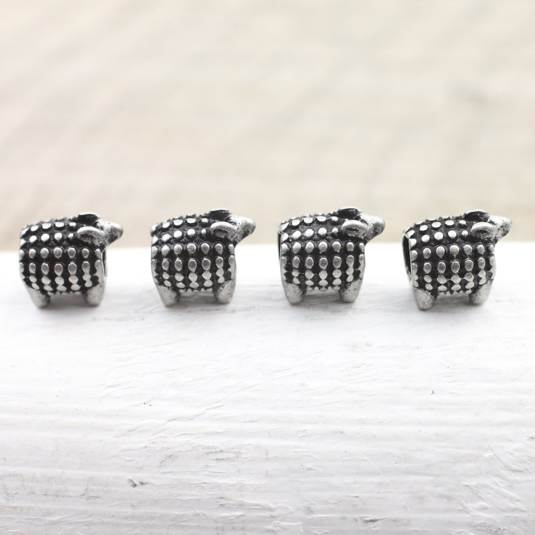 10 Sheep Beads, Silver Beads, Sheep Charms, Jewelry Findings 10 Sheep Beads, Silver Beads, Sheep Charms, Jewelry Findings
