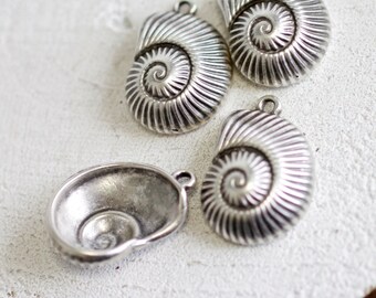 Lot De 5 Pendentifs Coquillage Argent Antique Tibétain - 20x11x4 Mm