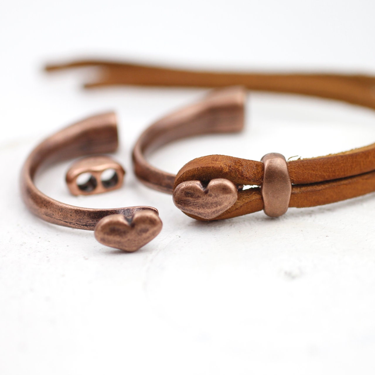 Antique Copper Half Cuff Bracelet Clasp, Round Cord, ZAMAK Jewelry