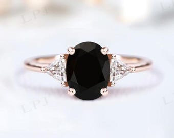 14k Gold Black Onyx Wedding Ring Vintage Black Onyx Engagement Ring For Women Oval Shaped Black Onyx Bridal Ring Art Deco Anniversary Ring