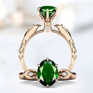 Vintage Chrome Diopside Engagement Ring Antique Wedding Ring For Women Oval Shaped Chrome Diopside Bridal Ring Unique Green Gemstone Ring