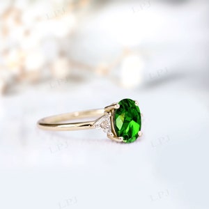 Tsavorite Garnet Engagement Ring For Women Oval Shaped Tsavorite