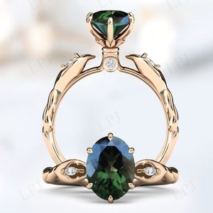 Vintage Moldavite Engagement Ring For Women 925 Silver Moldavite Wedding Ring Art Deco Engagement Ring Unique Green Gemstone Ring For Women