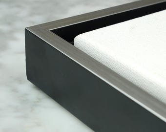 Marco flotante negro plateado: Exhibición de arte en lienzo de madera (profundidad de 3/4 de pulgada)
