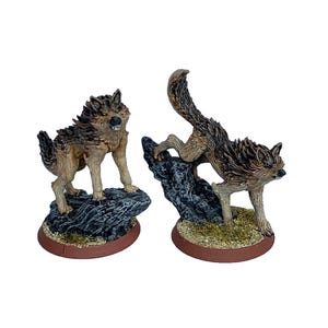 Large Wolves | D&D Hand-painted Wargaming Miniatures