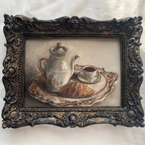 Stampa a olio vintage senza cornice "L'ora del tè" - Natura morta romantica con teiera e croissant, arte classica da cucina, stampa di croissant francese