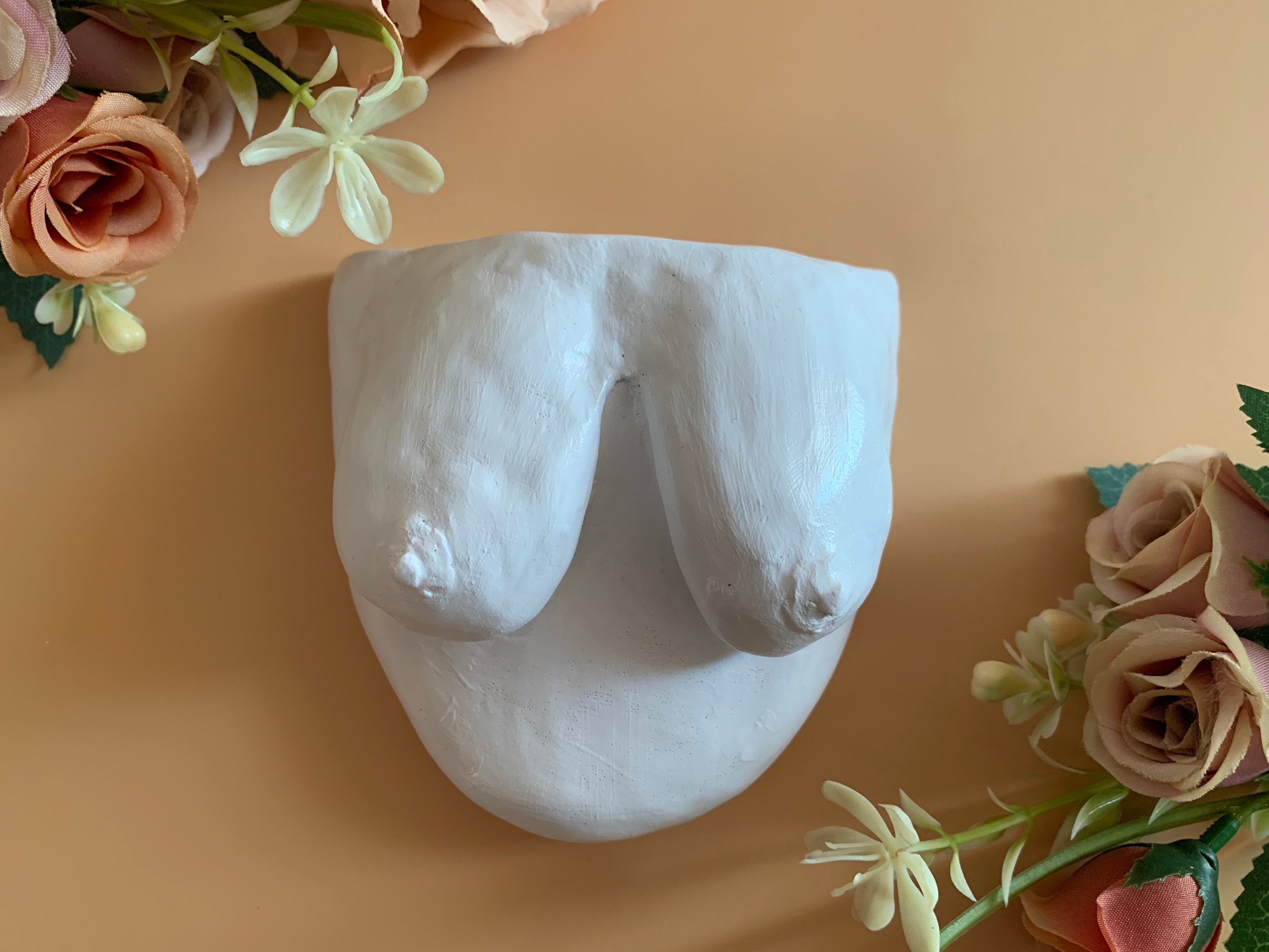 Vase Mural en Argile Corps Femme, Body Vase, Decoration Murale, Vase Céramique, Fleurs Séchées, Plan