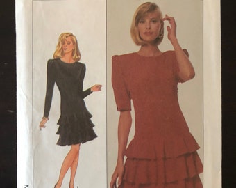 Simplicity 8307 - Misses' Semi-fitted Dress, size 10 - Factory Folded