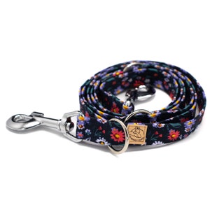 Of Bears And Foxes Leine Bed of Flowers Pink