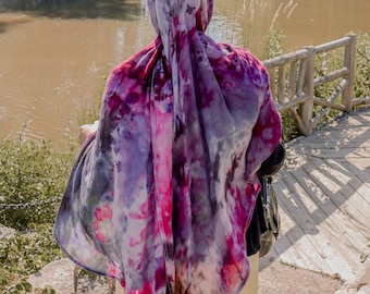 Modal hijab in print "SUPERNOVA”