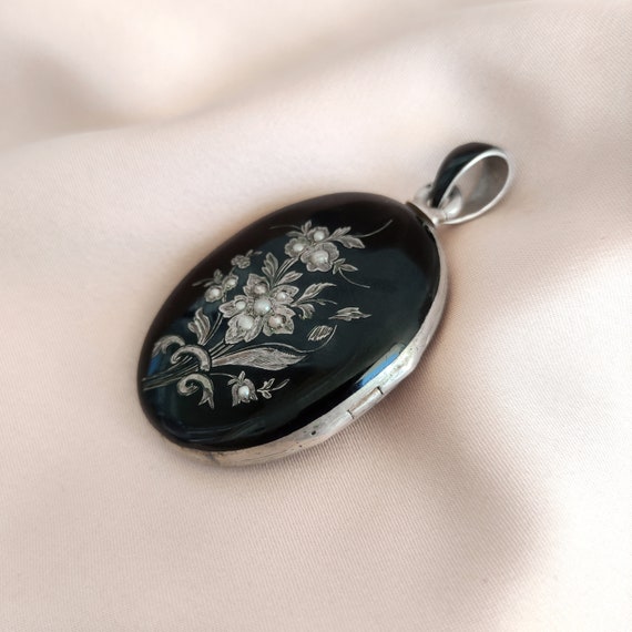 Antique Victorian Black Enamel Locket Seed Pearls… - image 4