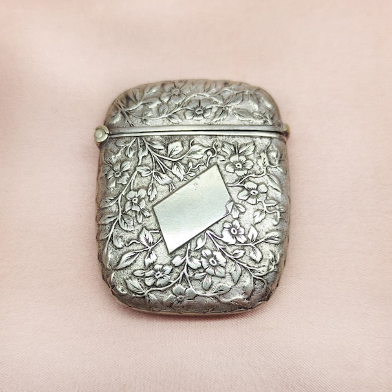 Beautiful Antique Victorian Silver Vesta Case For… - image 1