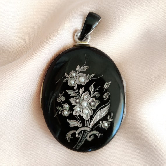 Antique Victorian Black Enamel Locket Seed Pearls… - image 5