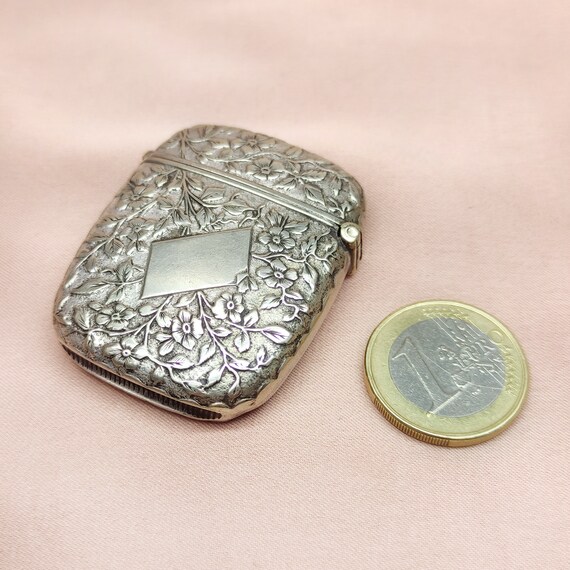 Beautiful Antique Victorian Silver Vesta Case For… - image 10