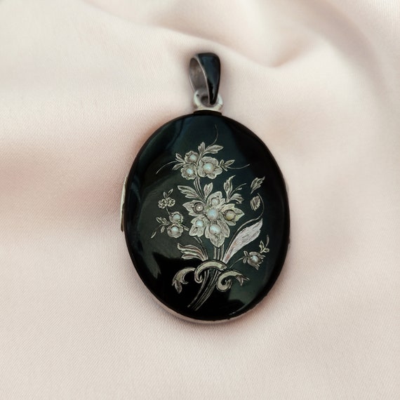 Antique Victorian Black Enamel Locket Seed Pearls… - image 2