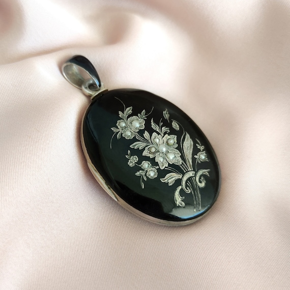 Antique Victorian Black Enamel Locket Seed Pearls… - image 1