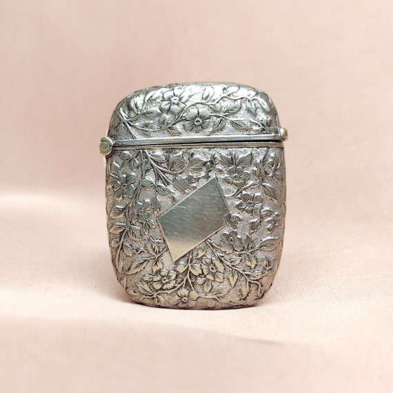 Beautiful Antique Victorian Silver Vesta Case For… - image 2