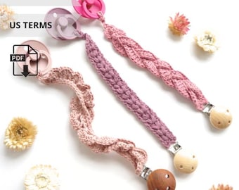 3 modèles de crochet différents : attache-tétine, attache-tétine à volants, clip-tétine, chaînette pour tétine.