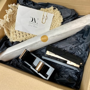 cadeauset | voor collega vriendin of bedrijf | 6 delen | Schrijfblok met gouden opdruk + bureauset + persoonlijke wenskaart