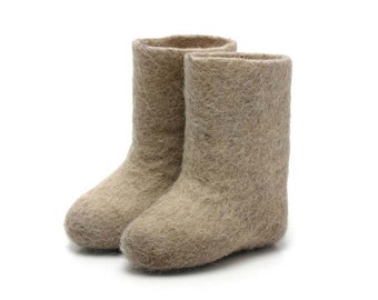 Rubber sole felted woolen full boots