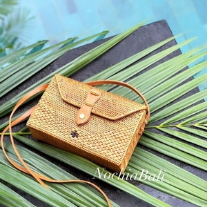 Rattan Sling Bag, Boho envelope bag, Beach wedding Bag, Summer straw bag, Genuine leather