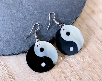 Yin Yang Ohrring, Perlmutt Ohrring, Yin Yang Schmuck, handgemachte Schmuck, Sommer Ohrring, Geschenk für sie