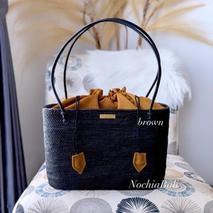 Sommer-Rattan-Tasche, Abend-Rattan-Einkaufstasche, gewebte Strandtasche, eine Schultersommerhandtasche, schwarze Rattan-Taschen, echtes Lederband
