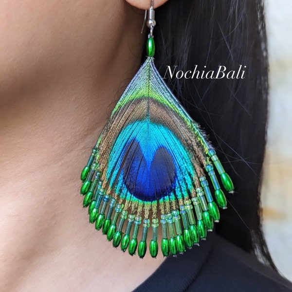 Peacock feathers earring, green beads feather earring, handmade feathers earring, Boho earring, Bohemian Jewelry