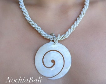 Moana necklace, Mother of Pearl necklace, Maori spiral pendant, shell pendant, Mother of Pearl jewelry, Hawaiian jewelry, gift for her