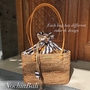 Summer Rattan Tote, Straw Tote bag, Woven Beach Bag, one shoulder summer handbag, genuine leather strap Small 11x7,5x4 inches
