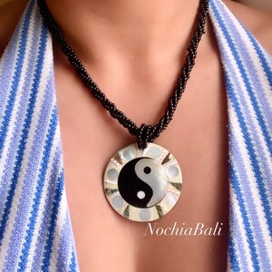 Collana Donna In Argento Sterling 925 Con Ciondolo Montagna E Grano Di Senape, Simbolo Yin Yang In Abalone, Gioiello Religioso Di Fede