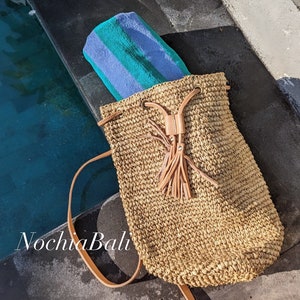 Beach Straw backpack, Woven Raffia backpack, Backpack with Genuine leather strap, Natural Leather color, gift for her image 6