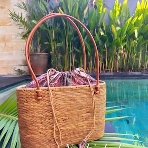 Summer Rattan Tote, Straw Tote bag, Woven Beach Bag, one shoulder summer handbag, genuine leather strap Medium Plain inches