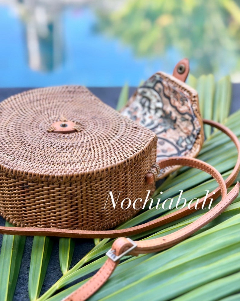 Boho Sling Bag, Rattan summer Bag, Woven beach bag, Beach wedding Bag, adjustable and genuine leather strap image 4