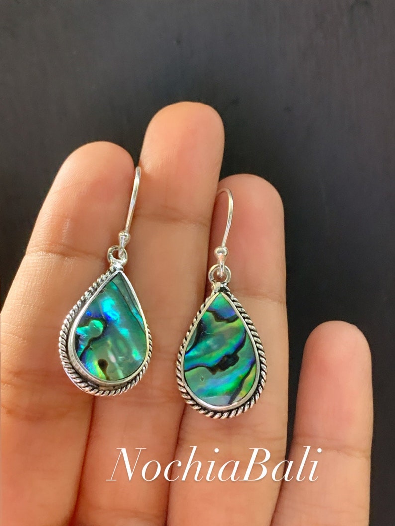 Collier Pendentif En Os Sculpté Avec Nacre D'abalone - Marque 81stgeneration - Longueur 84 Cm