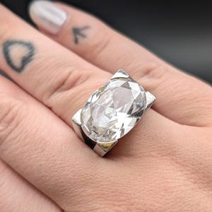 Zilveren kwartsring, robuust sterlingzilver, edelsteen uit het midden van de vorige eeuw, cadeau voor haar, maat N