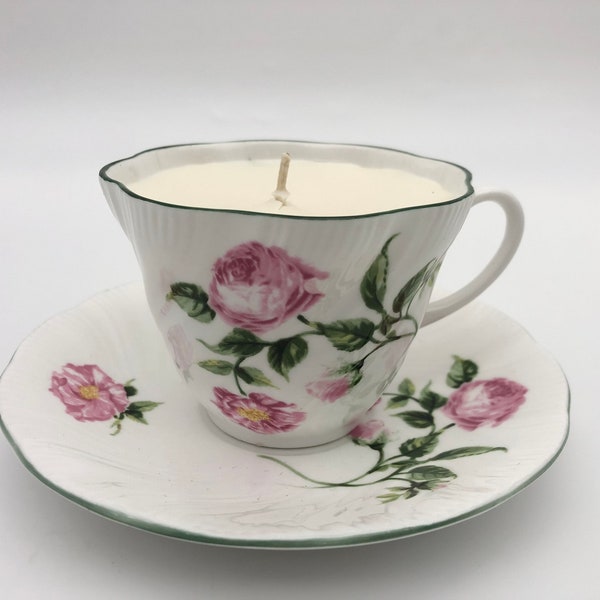 Bougies “tasse de thé” pour une décoration shabby chic