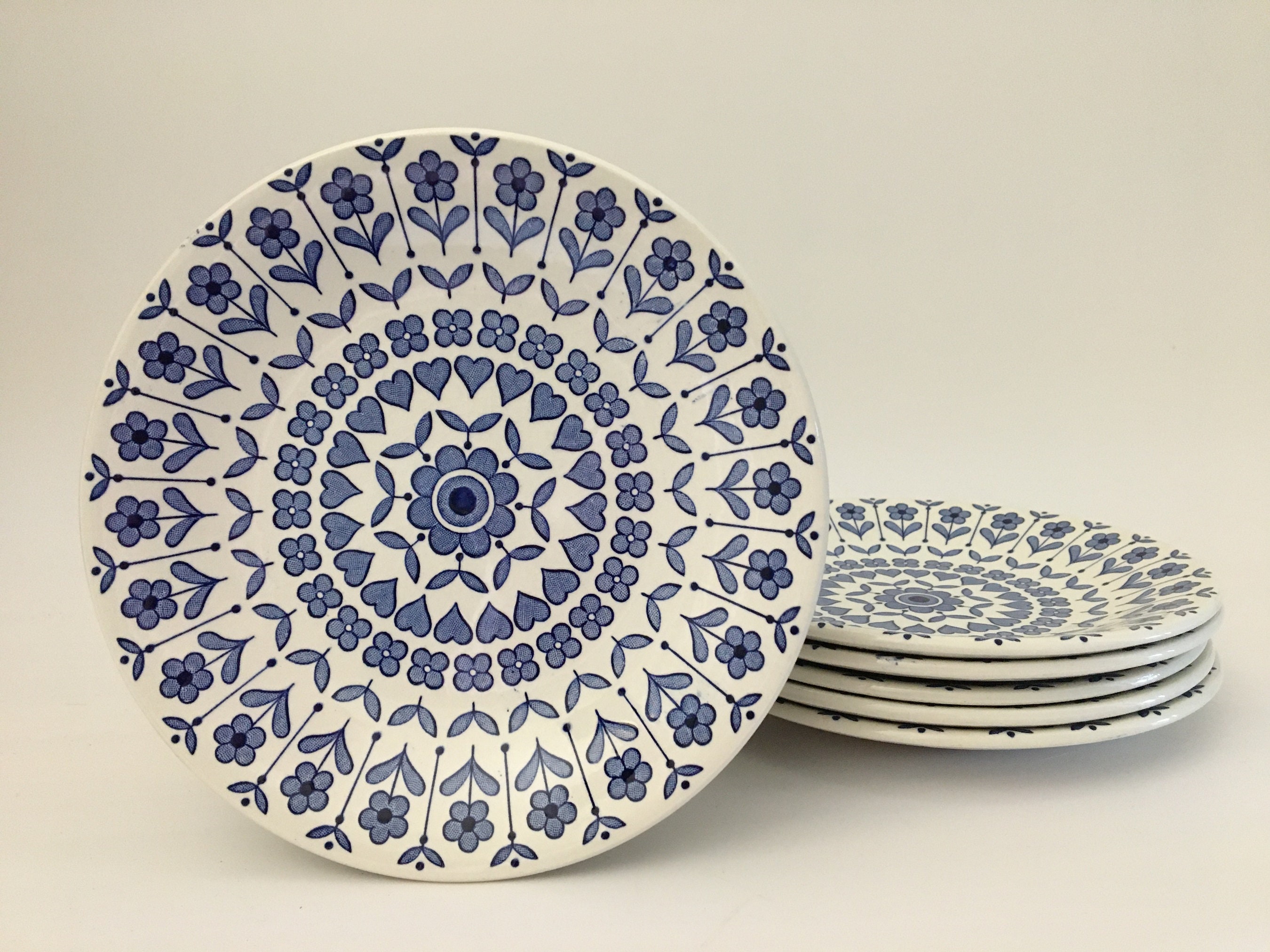 6 Assiettes à Dessert de La Poterie Anglaise Barratts Staffordshire Modèle Nottingham