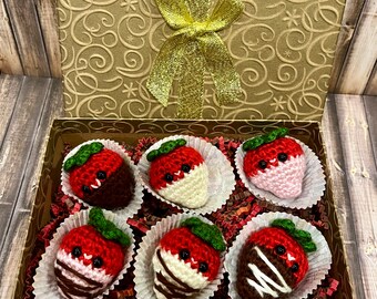 Chokladtäckta jordgubbar, alla hjärtans dag-present, låtsaslekmat, kawaii-virkad amigurumi, alternativ till smycken eller blommor