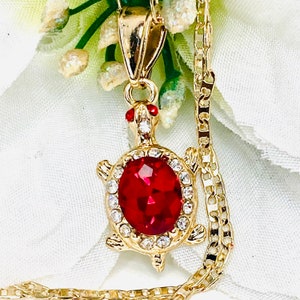 Gold Plated Turtle Pendant necklace Gold Plated Turtle with Red Cz  Necklace- Collar de tortuga Con Cubic Zirconia Rojo en oro laminado