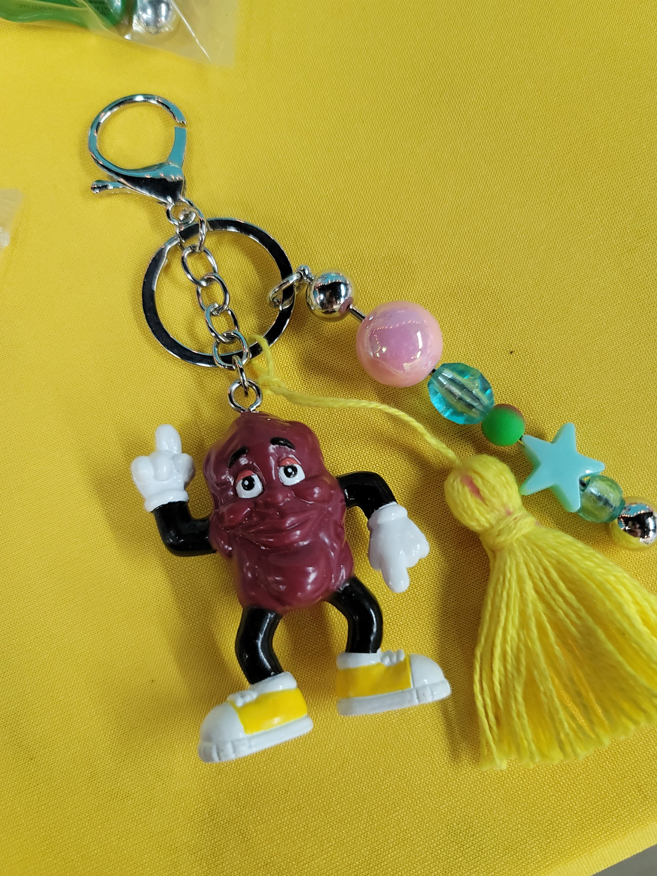 Raisins Christlike {Acrylic Keychain} Raisins Christlike {Acrylic Keychain}