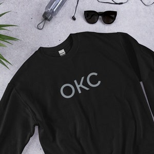  Oklahoma City Thunder Logo Premiere T-Shirt - Medium : Sports  Fan T Shirts : Sports & Outdoors