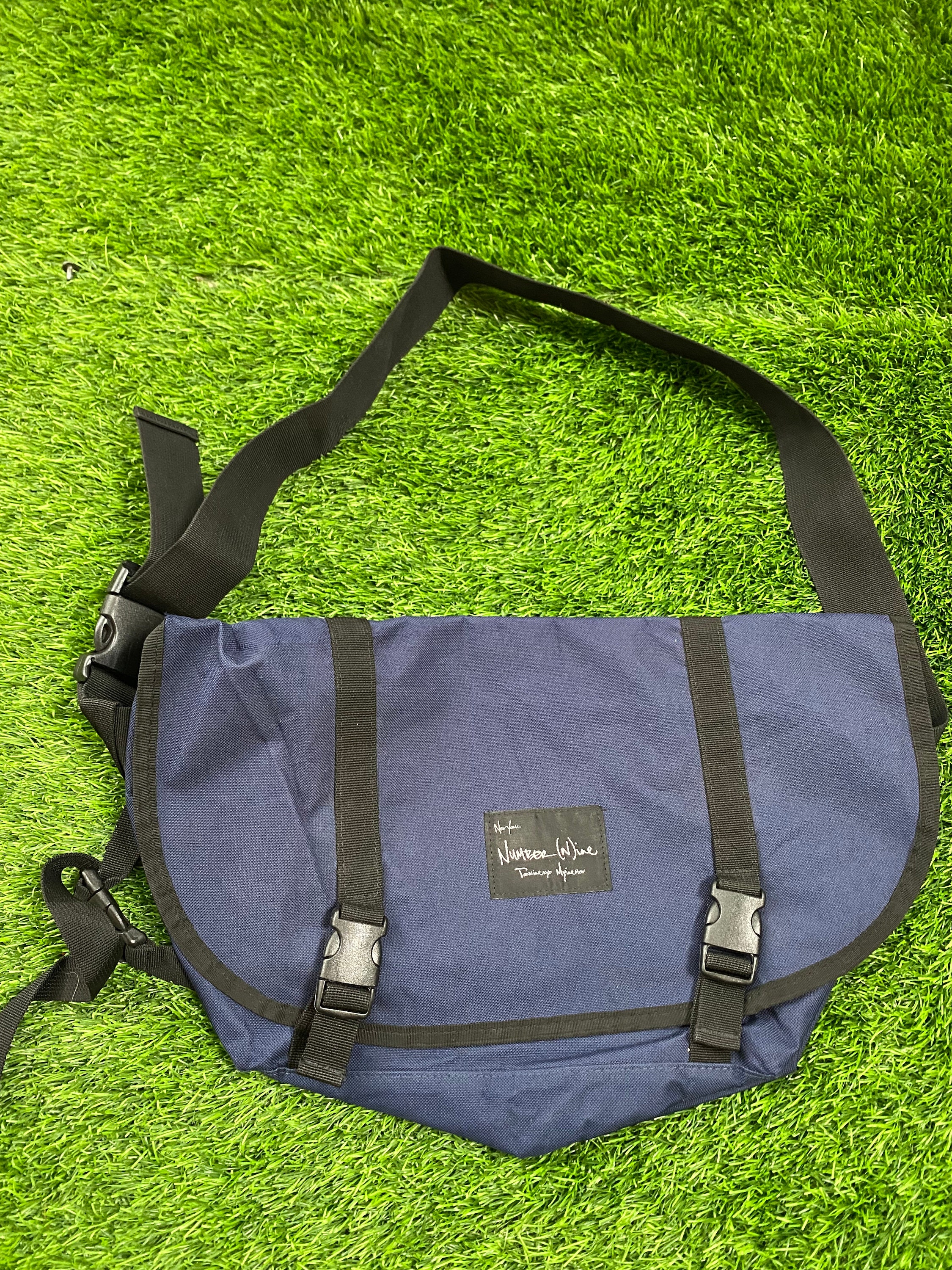 *BLUE LUG* the messenger bag half (navy)