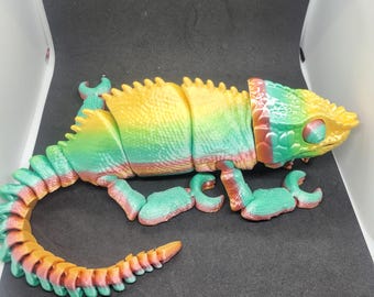 3D Printed Panther Chameleon Model: Exotic Pet Lizard Decor