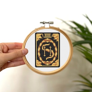 De wereld Tiny Cross Stitch Tarot Card, Mini Golden Tarot Card Stitch, Klein Easy X Stitch Patroon, Gouden Tarot Card Patroon