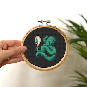 Tiny Cross Stitch Octopus Looking in The Mirror Pattern , Funny Cross Stitch Pattern , Mini Cross Stitch Sea Animal , Small Easy Pattern