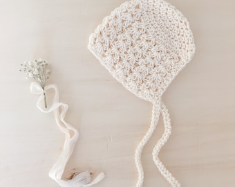 Haakpatroon voor een babymutsje: Cloe pasgeboren mutsje (0-6 maanden) (Patroon nr. 044)