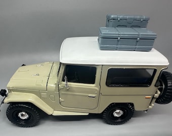 1/24 Maßstab Overlanding Reisekisten unbemalt Resin (nicht zu öffnen)