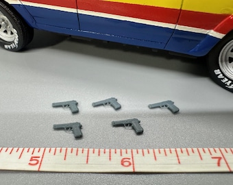 1/24 Scale Resin Lot of 5 Beretta 92 handguns Unpainted